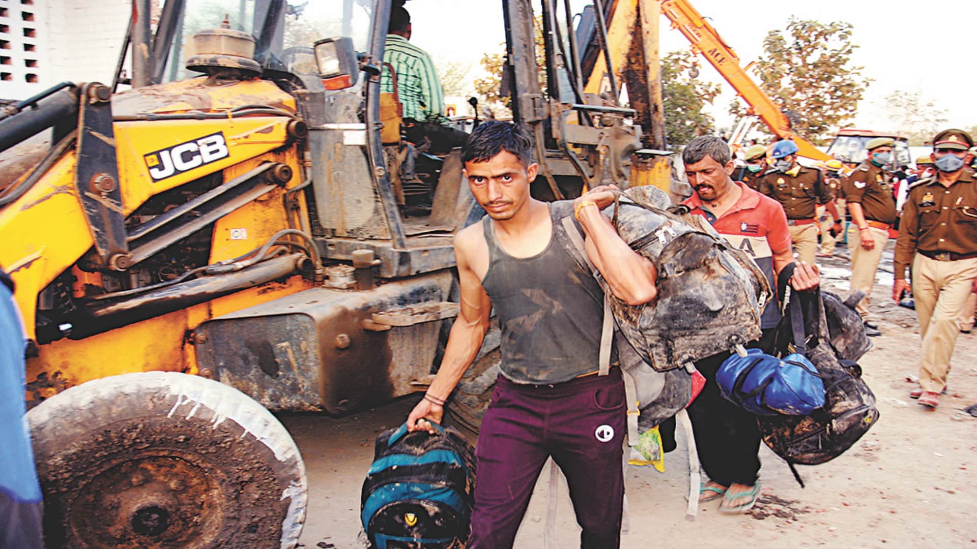 Meerut Gas Accident: Meerut Gas Tragedy:  dilapidated building will be demolished by vacating the ammonia gas