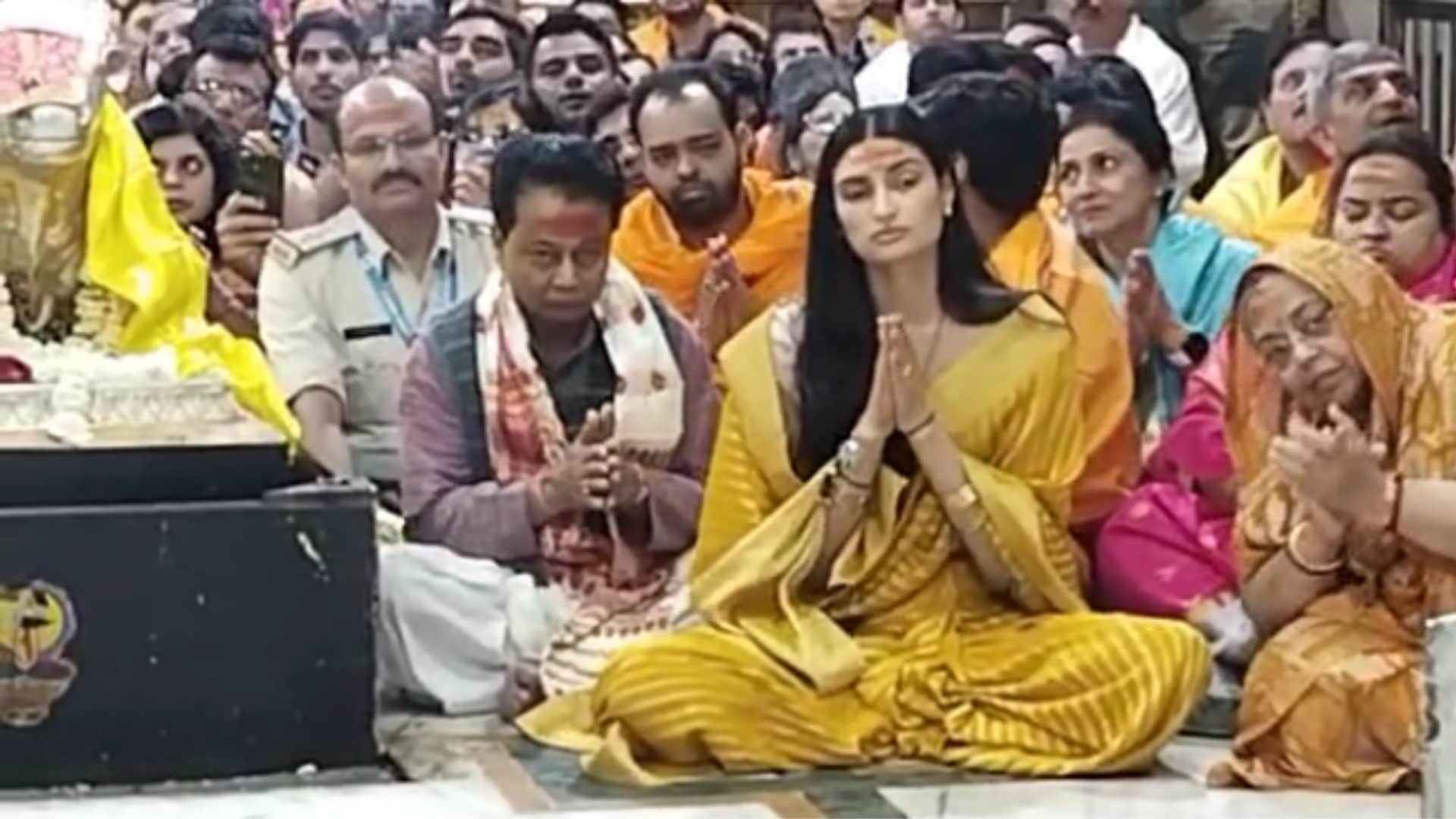 KL Rahul-Athiya Shetty visited Mahakal, saw Bhasma Aarti, worshiped Baba