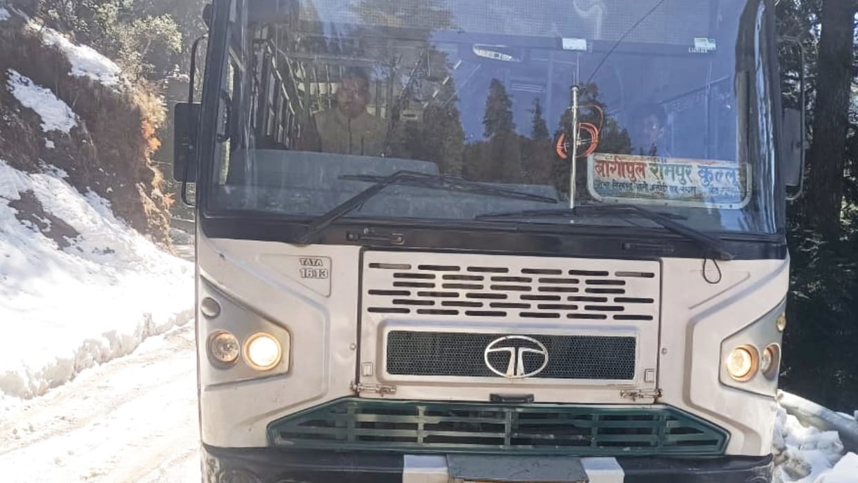 National Highway Authority of India restored Jalori Pass on the NH-305 for traffic movement after 59 days