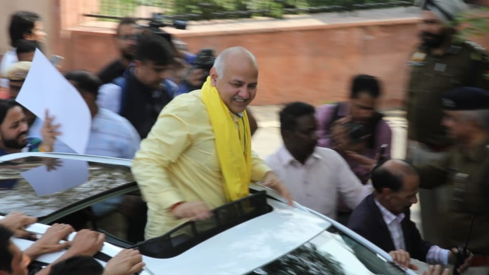 सीबीआई ने सिसोदिया की गिरफ्तारी की