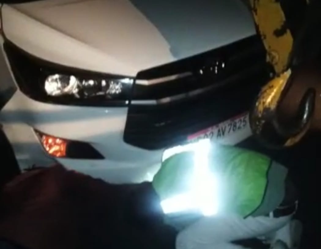 Bhopal News: Medical Education Minister Sarang's car accident, 200 meter dragged car, the minister narrowly su