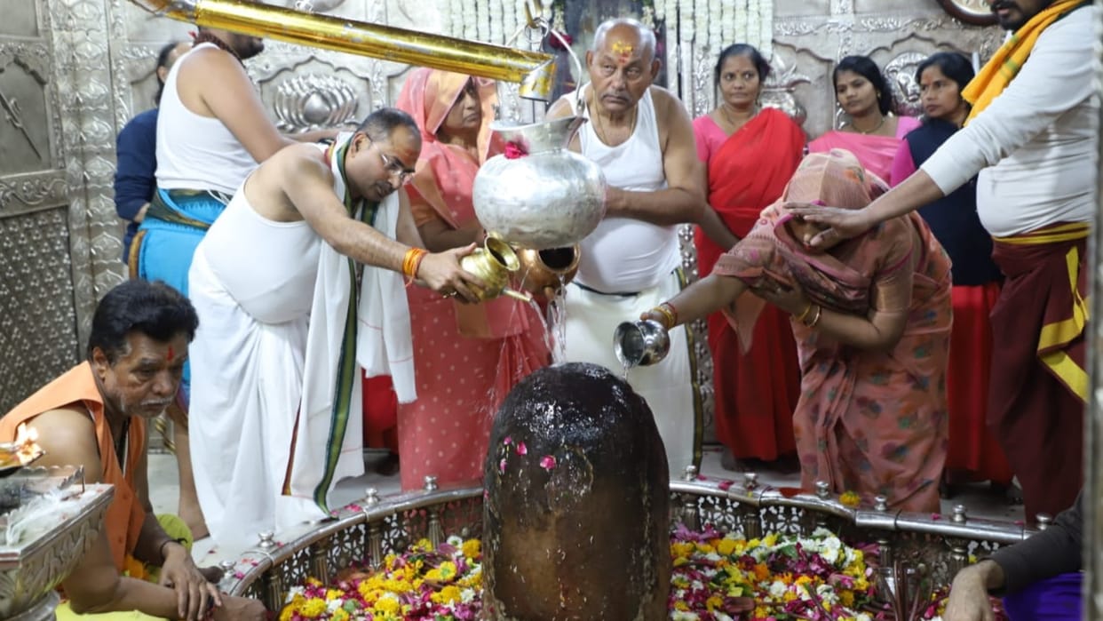 Madhya Pradesh Assembly Speaker Girish Gautam visited Mahakal