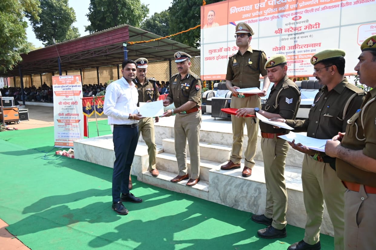 Meerut: Inspector arrived to get the appointment letter by getting Kangana married