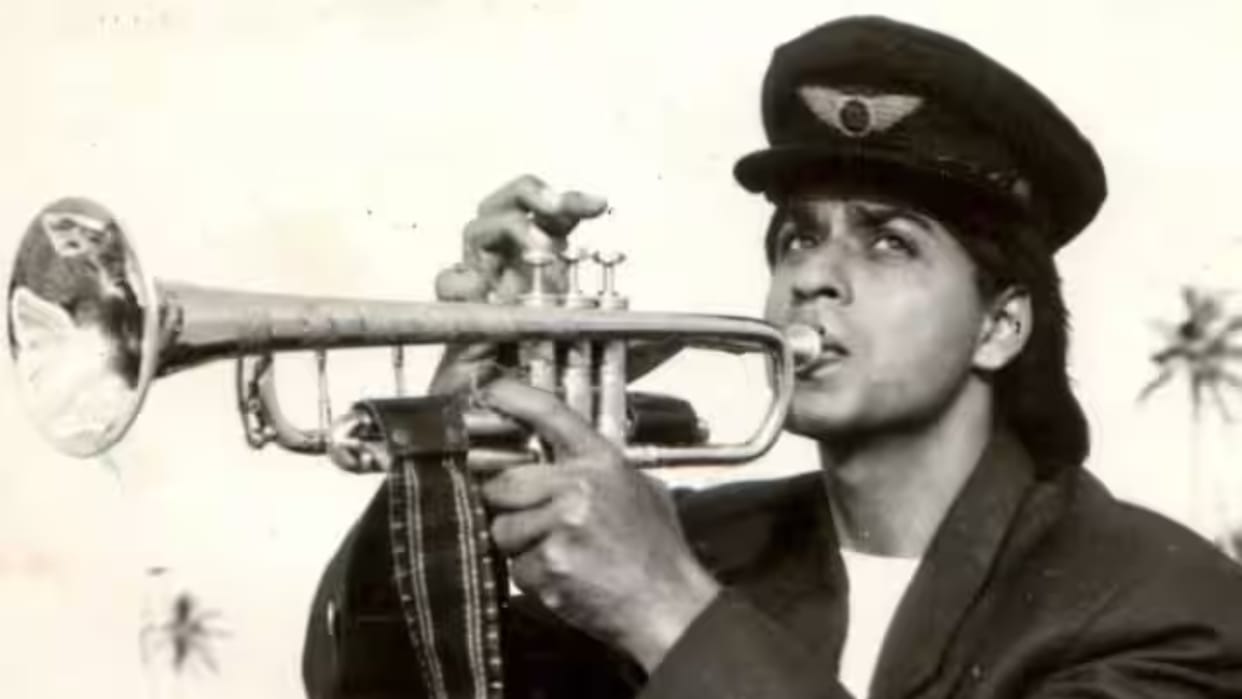 Shah Rukh Khan film kabhi Haan kabhi naa completed 29 years actor shares old pic and write special note