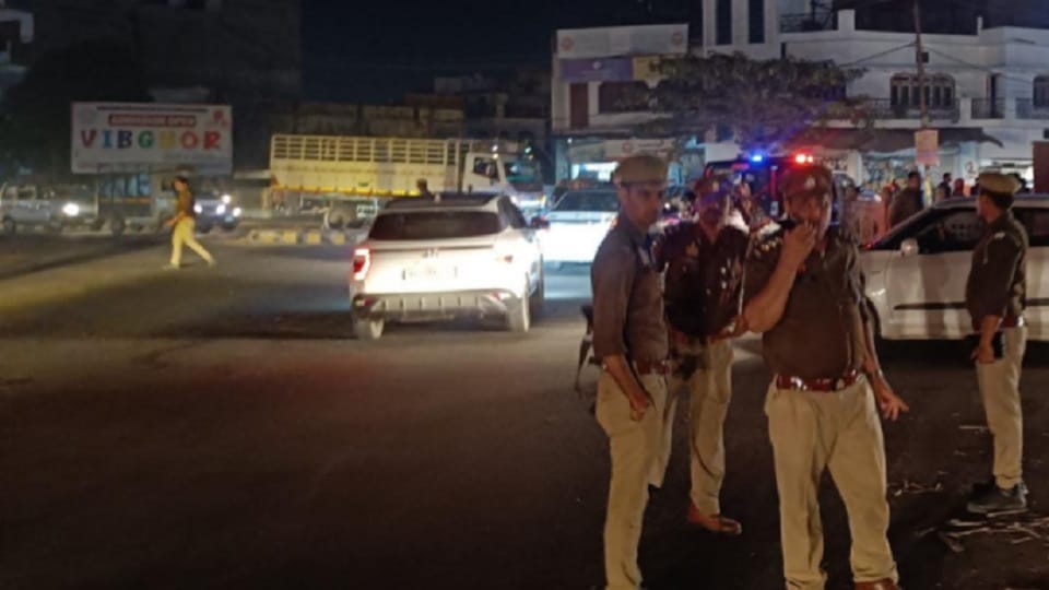 Prayagraj firing: Injured gunner was sent to PGI by making a green corridor