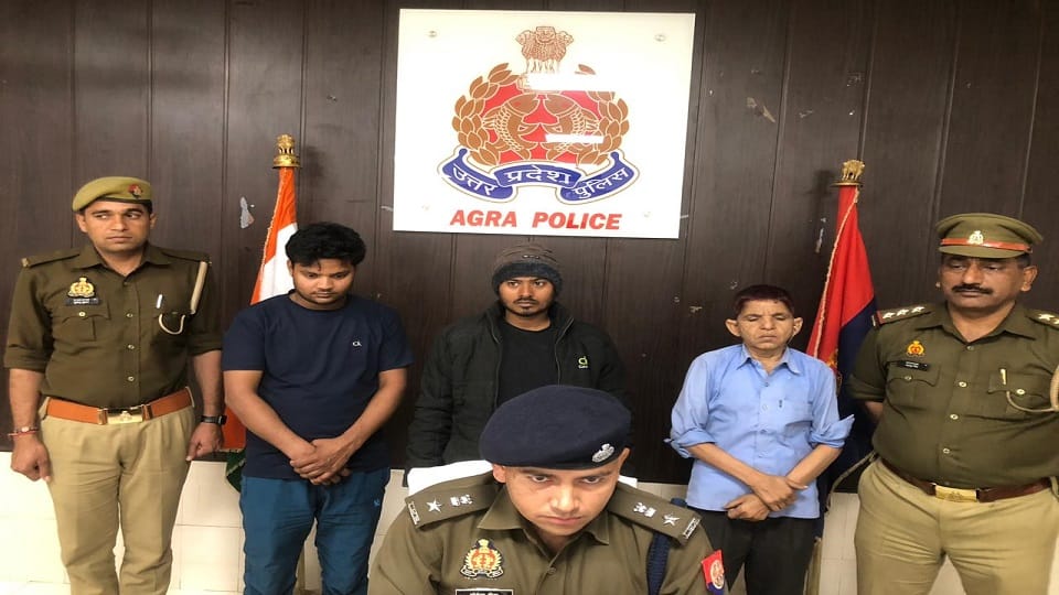 Shooter called for 20 thousand rupees to shoot himself police exposed the dreadful conspiracy AGRA CRIME