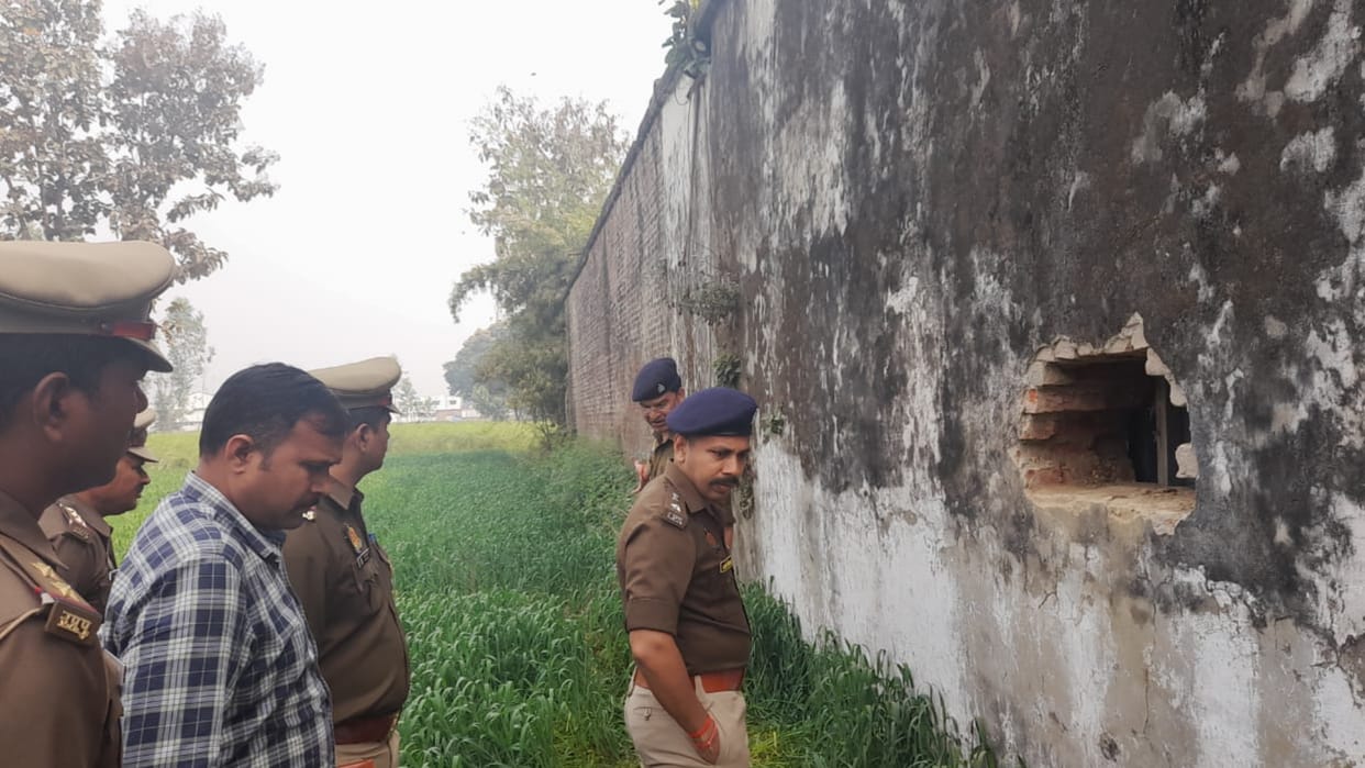 Thieves also tried to break bank locker in basti