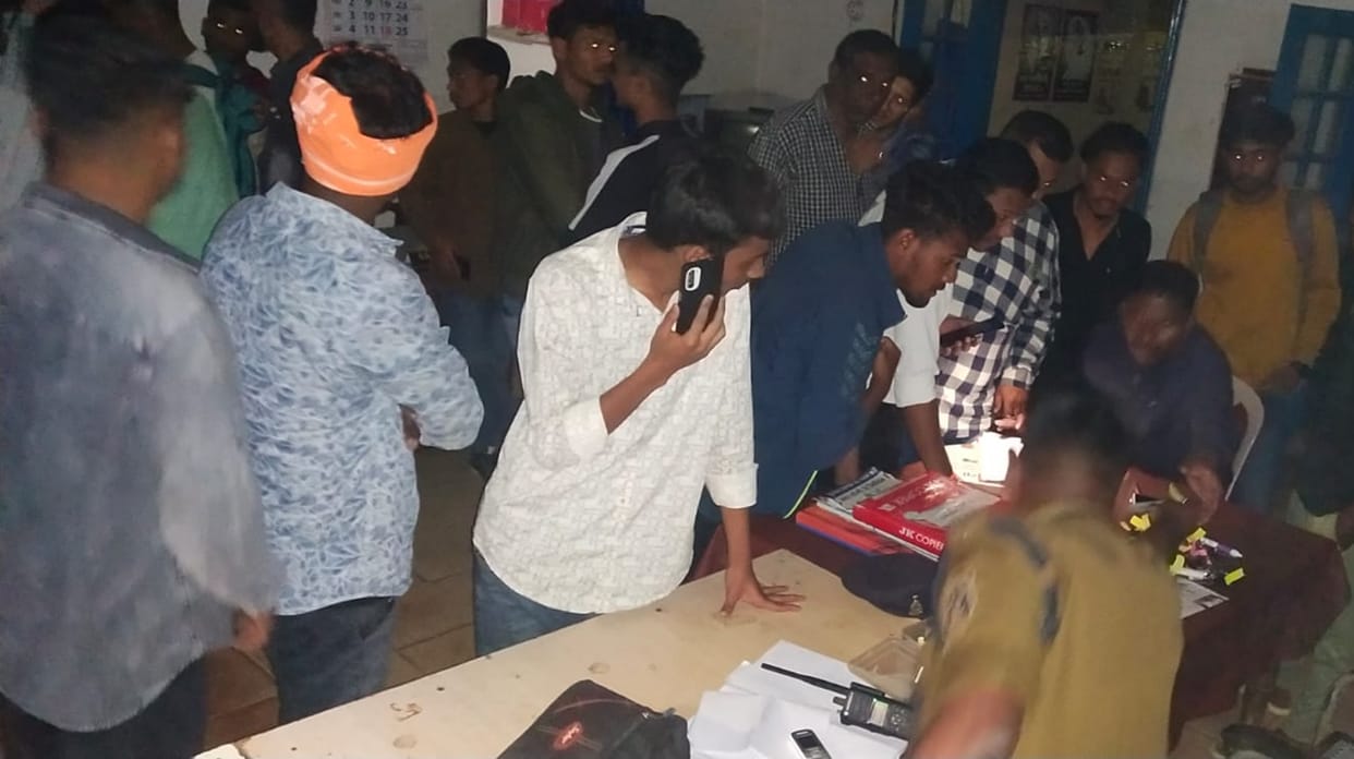 jagdalpur police launched a campaign against two wheeler drivers