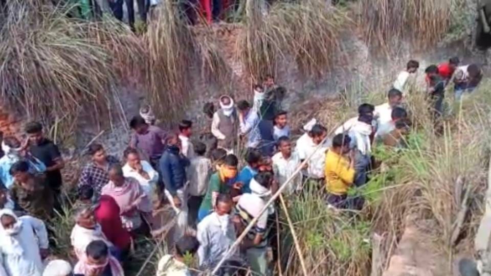 woman murdered her husband along with her lover In Mathura