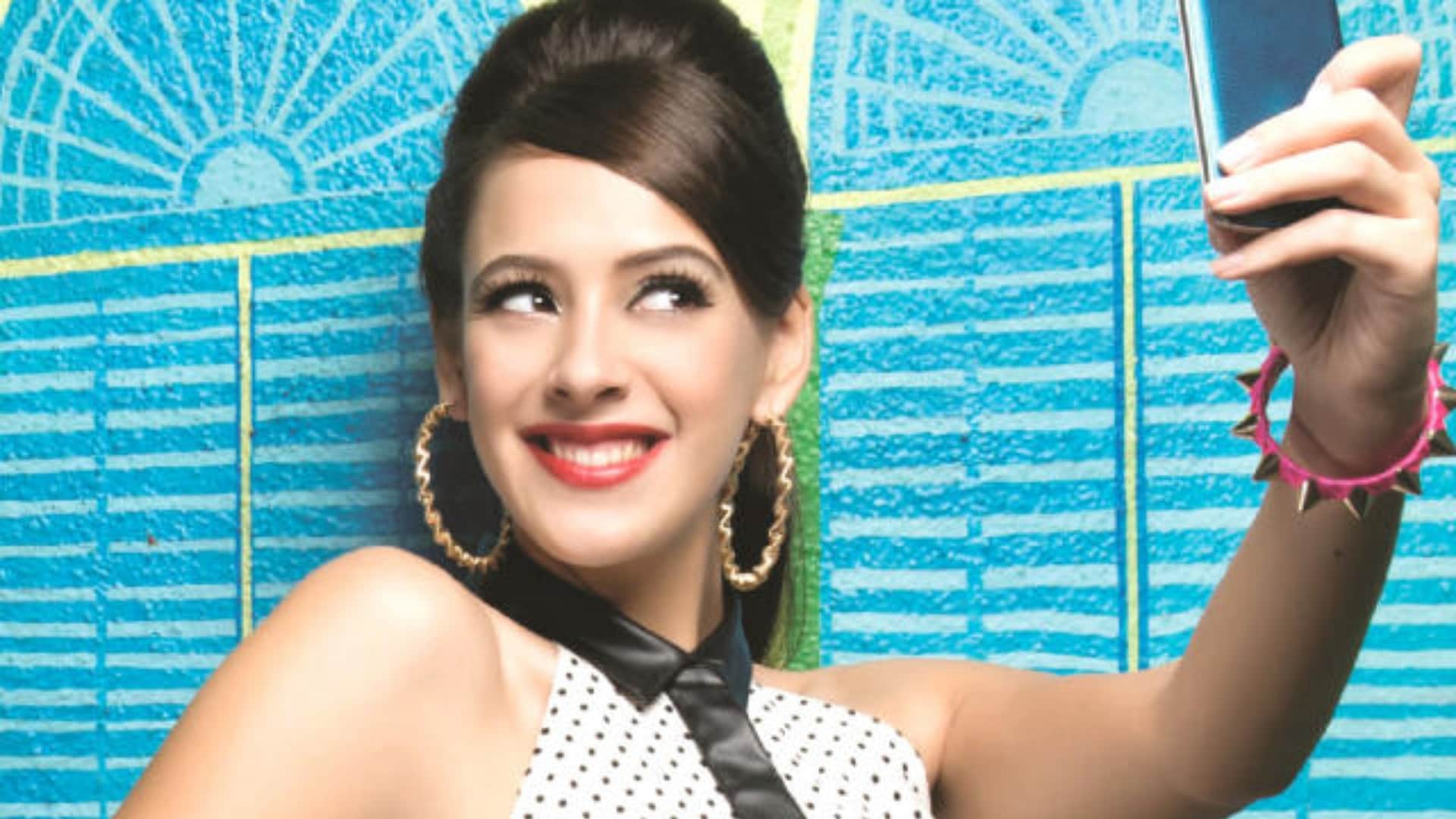 Hazel Keech Birthday special Know Unknown Facts about her life and love story with Yuvraj Singh