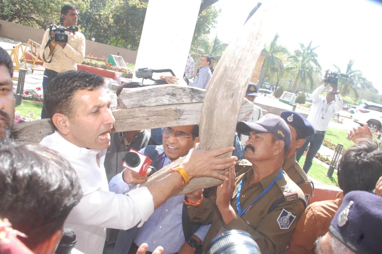 MP Vidhansabha: The governor counted the achievements of the government in the election year, said that Ladli