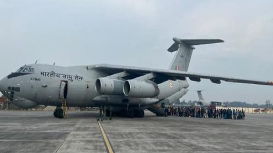 Jammu Kashmir: Moderate to heavy rain possible on March 1 and 2, Kargil airlifted 388 citizens