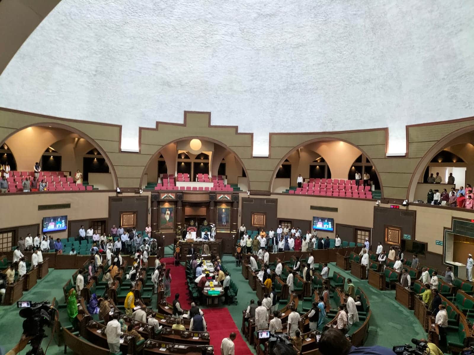 MP Vidhansabha: The governor counted the achievements of the government in the election year, said that Ladli