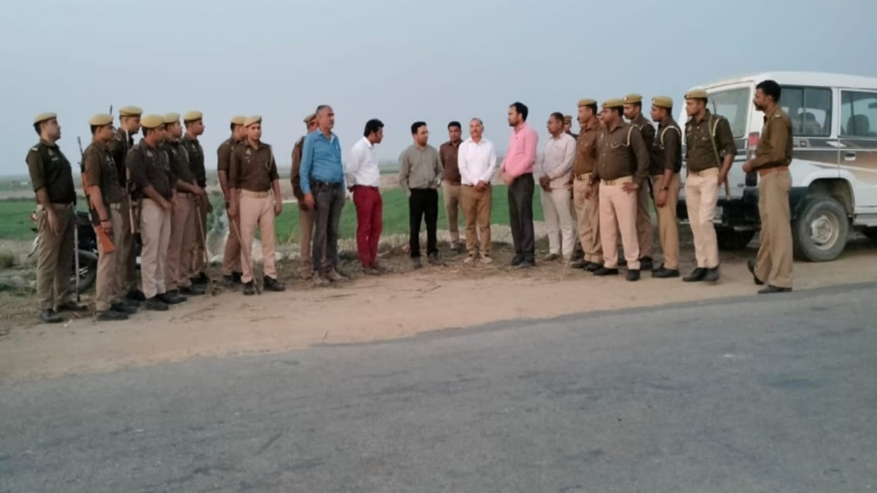The team of Revenue and Forest Department freed 307 hectares of government land from mafia in Hastinapur