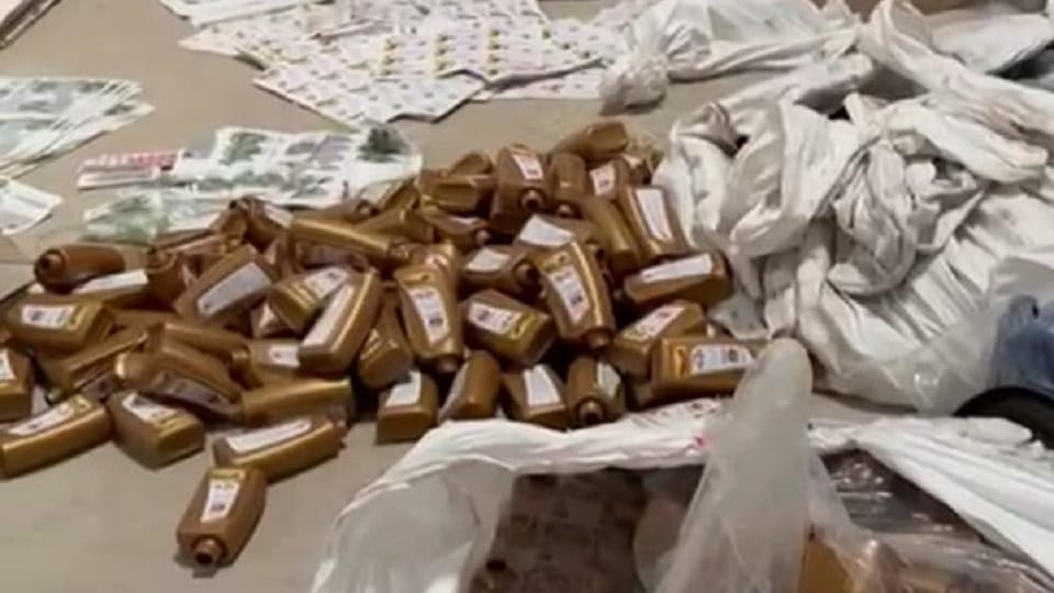 Fake Mobil oil factory exposed in Delhi two arrested including owner