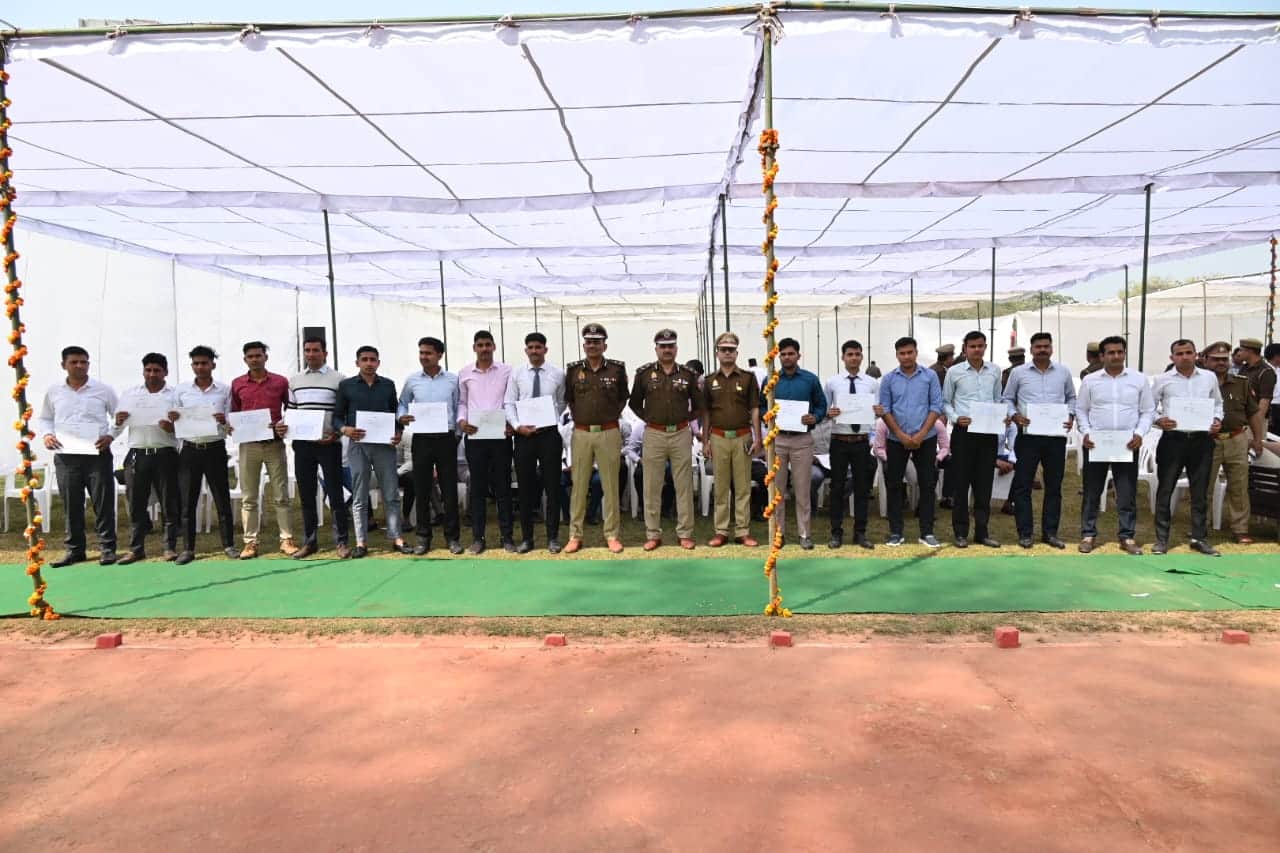 Meerut: proud Moment for farmer Father, son and daughter becomes Inspector together, saluted