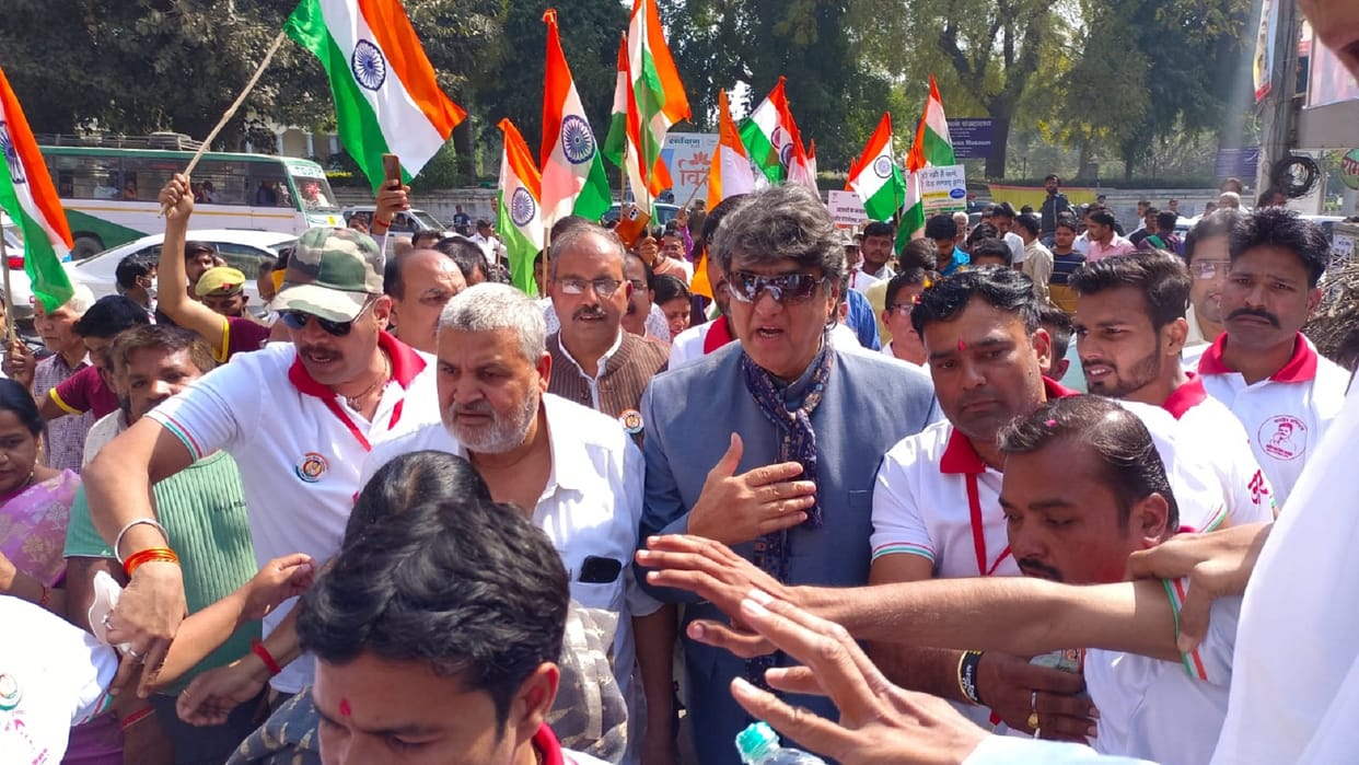 Yatra taken out on Azad's Martyrdom Day, actor Mukesh Khanna joined