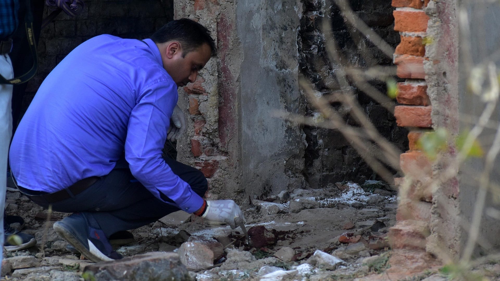 Umesh Pal Murder Case: UP Police Encounter In Pimpalgaon Shooter Of Murder Case, Arbaaz Killed News in Hindi