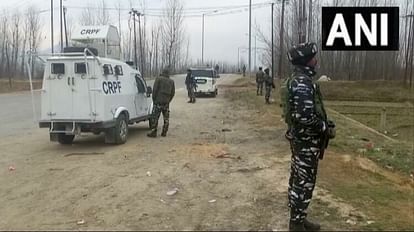 An encounter broke out between terrorists and security forces in Awantipora of jammu and kashmir