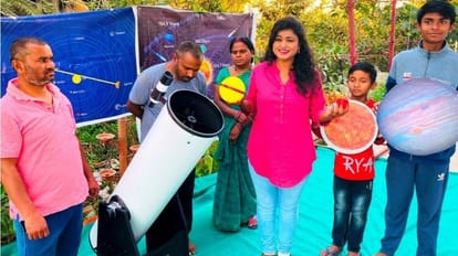 सारिका घारू ने बताया कि गुरुवार को यह नजारा सिर्फ दो घंटे दिखाई देगा।