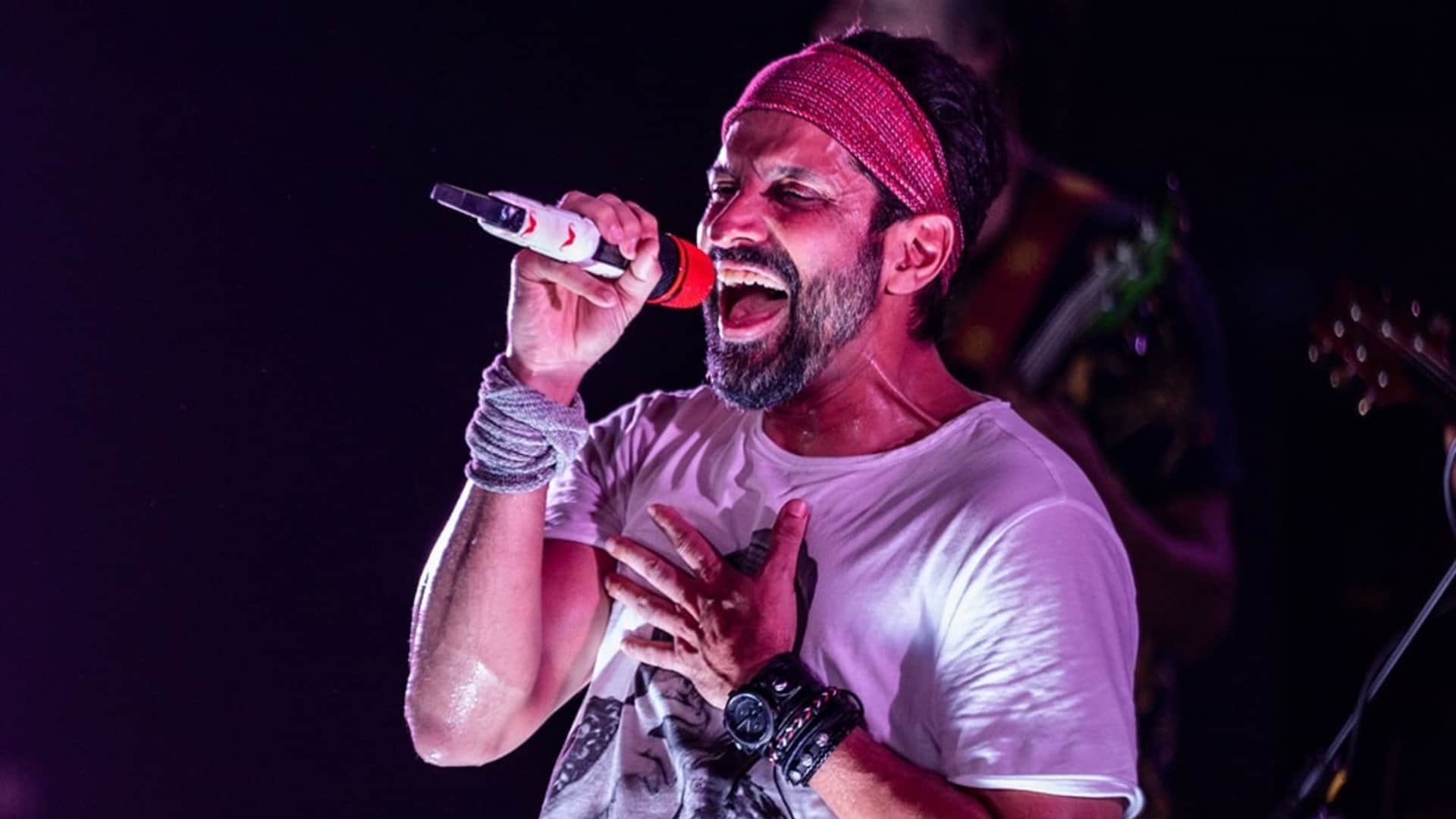 Farhan Akhtar Concert stage collapses during dust storm video shows people rushing to check for casualties