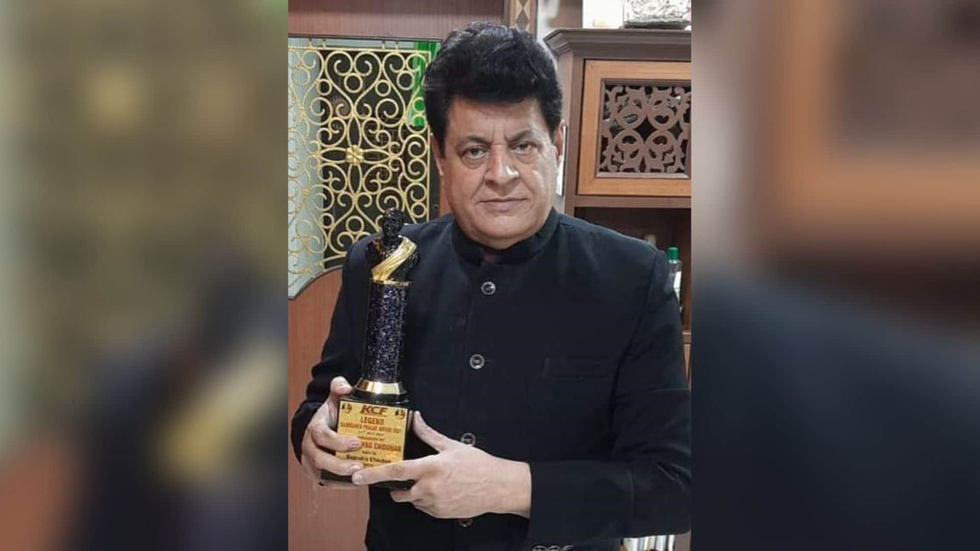 Nikkita Ghag gets support of Sunil Pal Dadasaheb Phalke Awards controversy Gajendra Chauhan Dilip Sen Sudhakar