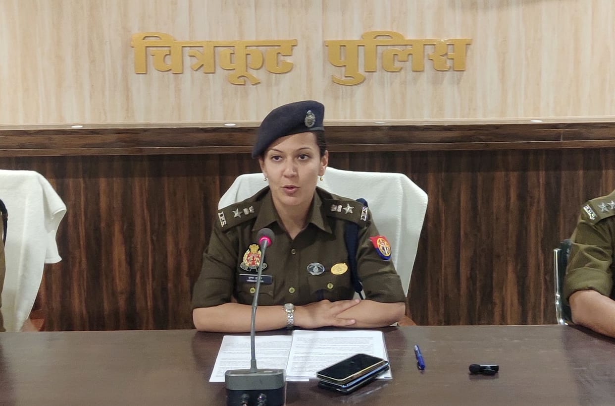 Abbas and Nikhat Case, Deputy Jailor Chandrakala arrested, used to help visitors at the gate