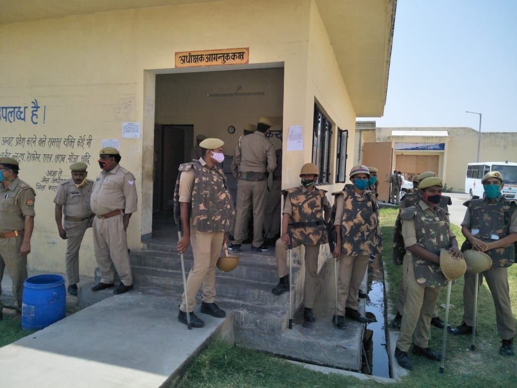 Abbas Ansari and Ateeq Ahmed, STF reached Bargarhs Atkadia, Ejaz Khan missing for 24 hours