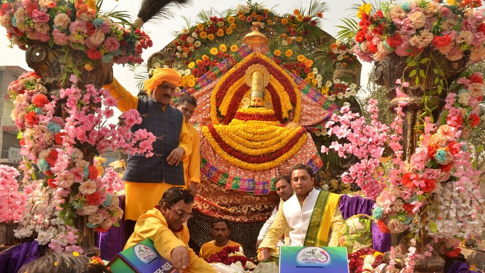 Inundation of faith in Khatu Shyam pilgrimage devotees walk barefoot carrying 2100 marks