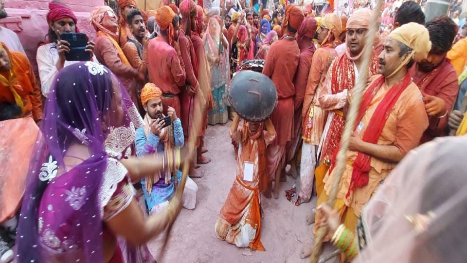 Devotees from all over country celebrated Lathmar Holi in Barsana at Mathura