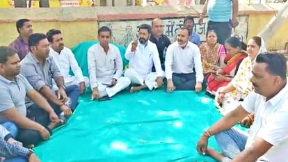 The dog took the child away from the mother in Sirohi District Hospital