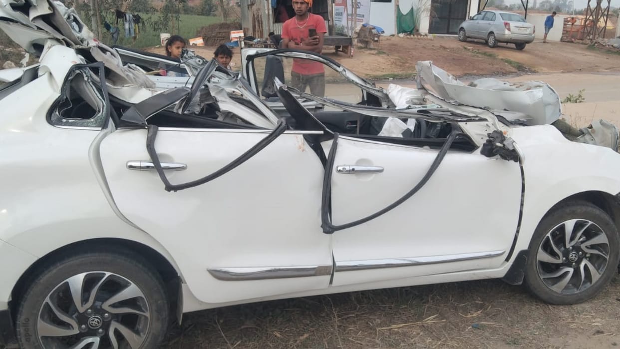 One Killed car rams into truck on Panchkula Yamunanagar National Highway in Barwala