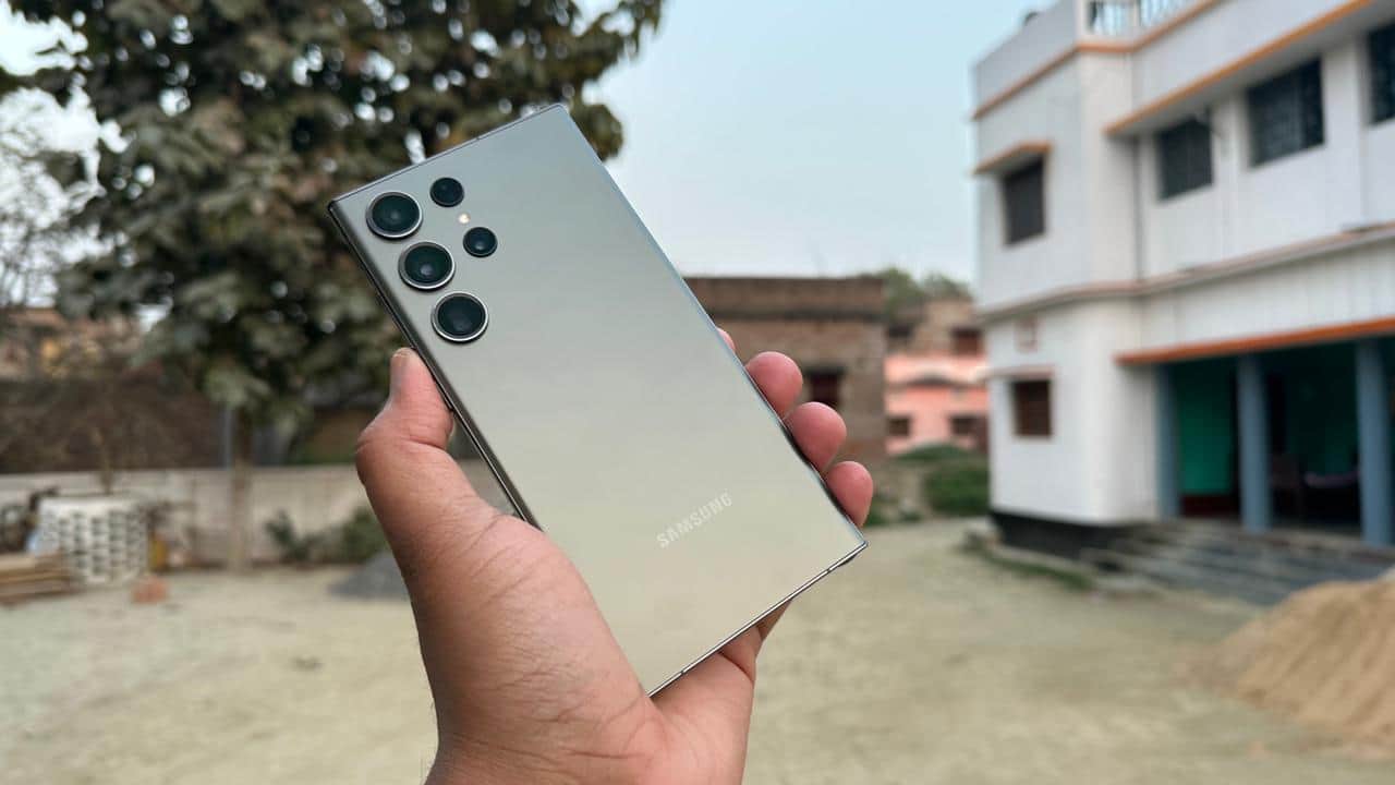 TOP 5 premium Flagship smartphone to buy in India in October 2023 see list