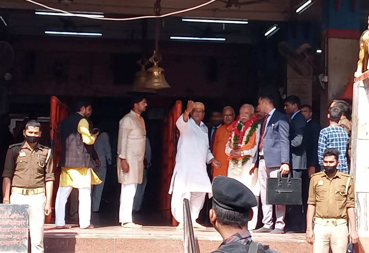 Mohan Bhagwat took Sankalp of unbroken India for third time in Devraha Baba Ashram mirzapur