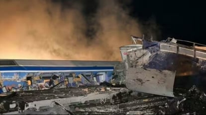 Train Collision: ग्रीस में बड़ा हादसा, यात्री ट्रेन से टकराई मालगाड़ी; 26 की मौत, 85 से ज्यादा घायल ग्रीस में बड़ा हादसा