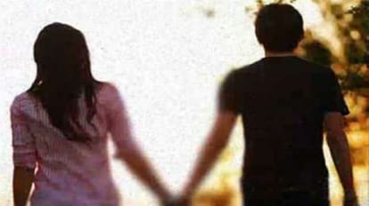 victim woman runaway with accused man from the police station gate in Bareilly