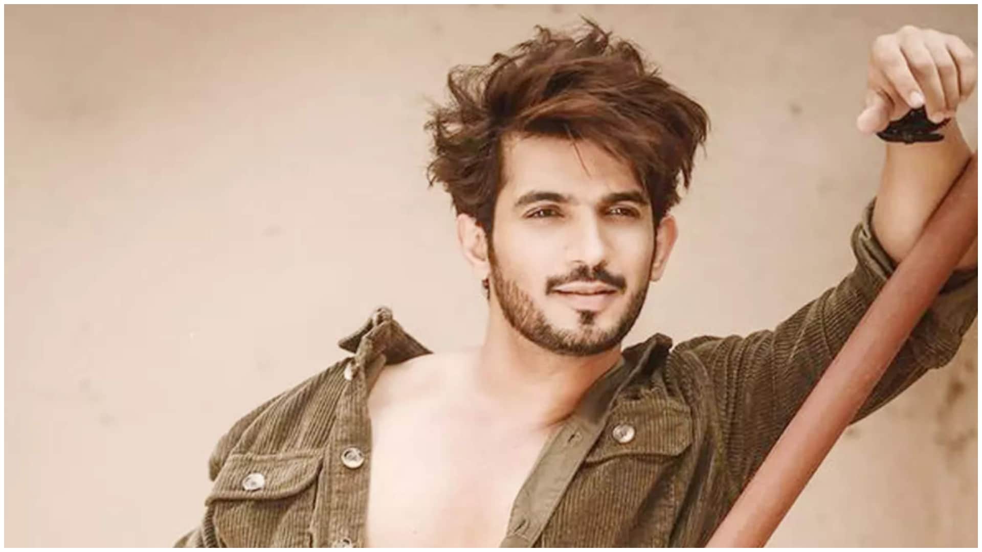 These TV Stars Are Going To Debut In Bollywood From Arjun Bijlani To Riddhi Dogra