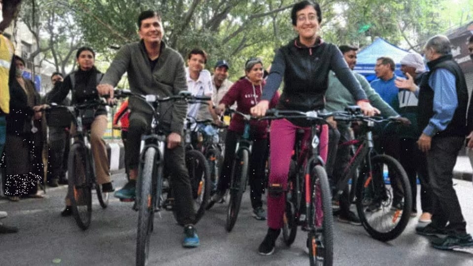 Who is Atishi who is saurabh bhardwaj to replace manish sisodia and satyendar jain in kejriwal cabinet