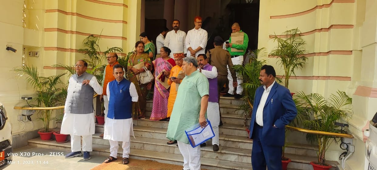 Bihar Budget Session 2023-24: BJP MLAs protest in Vidhansabha, uproar over insult to martyr's family