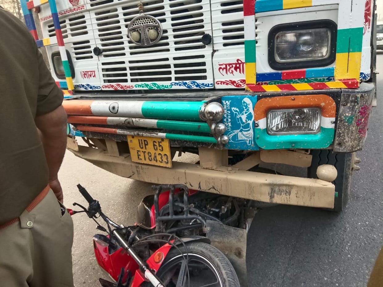 Black spot in Varanasi Vishwasundari bridge Tengra turn is most dangerous 37 accidents here in six months 30