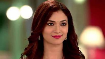 Bahu Humari Rajnikant fame Ridhima Pandit latest photos videos from burj khalifa See users reaction