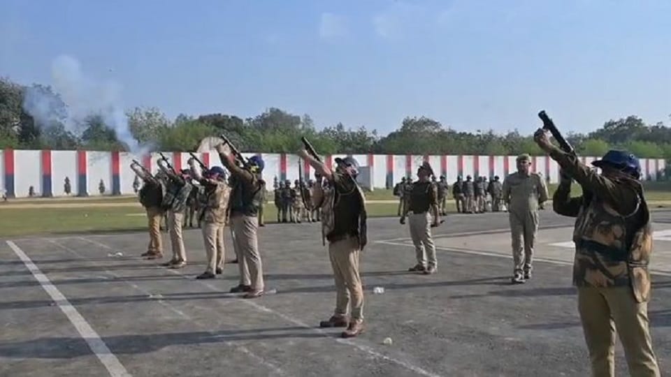 Police conducted riot control exercise in police line bareilly