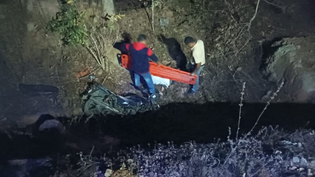 two friends riding bike fell 20 feet down into drain after vehicle collision in korba