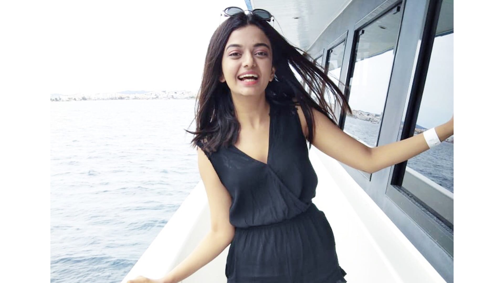cheeni kum fame child actress swini khara got engaged know about her films like M.S. Dhoni: The Untold Story