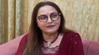 UP: अभिनेत्री जयाप्रदा के खिलाफ गैर जमानती वारंट जारी, आजम और सपा सांसद एसटी हसन समेत हैं अन्य आरोपी Non bailable warrant issued against actress Jayaprada other accused including Azam and SP MP ST Hasan