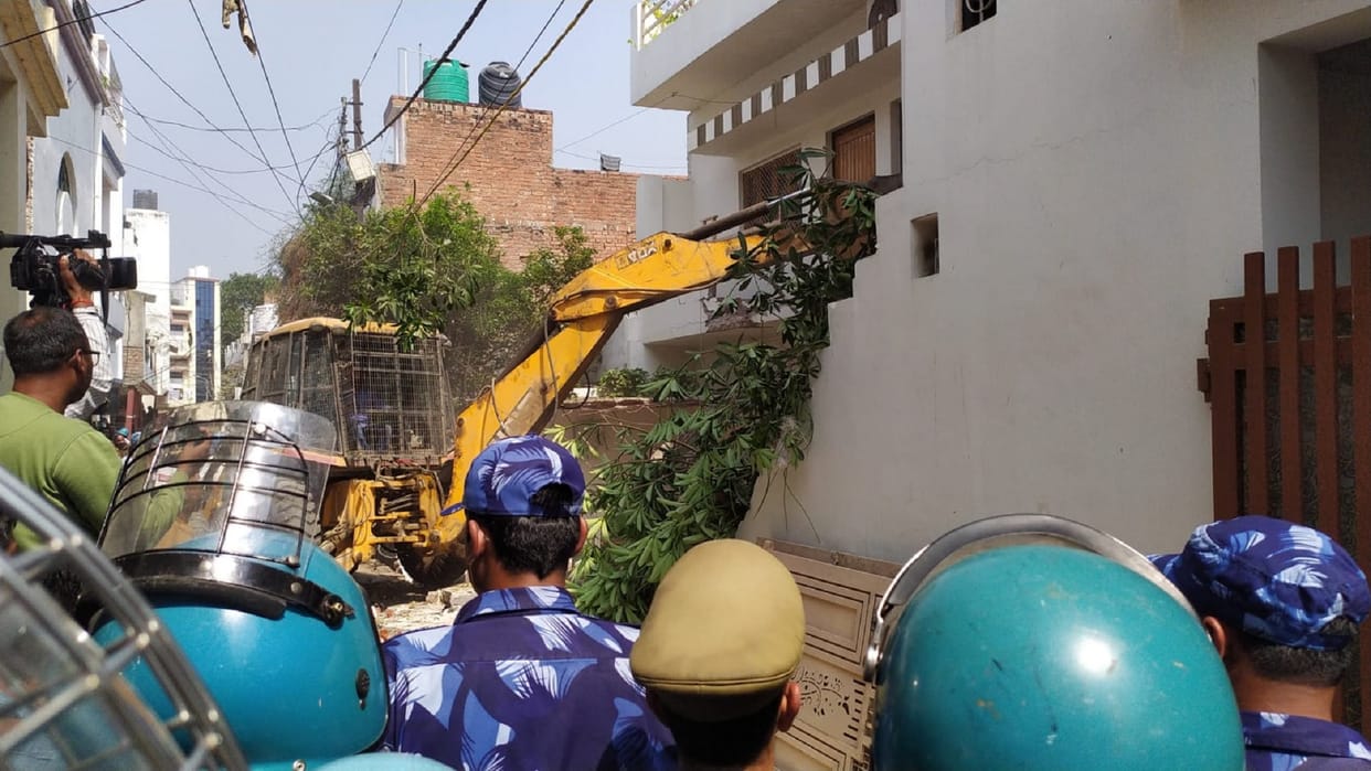 Prayagraj: The house demolished by the PDA is not Atiq's benami property, this house belongs to Zafar.