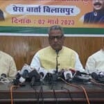 छत्तीसगढ़ भाजपा प्रभारी ओम माथुर ने बिलासपुर में मीडिया से बात की।