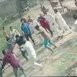 मां-बेटों पर लाठी-डंडे से हमला।