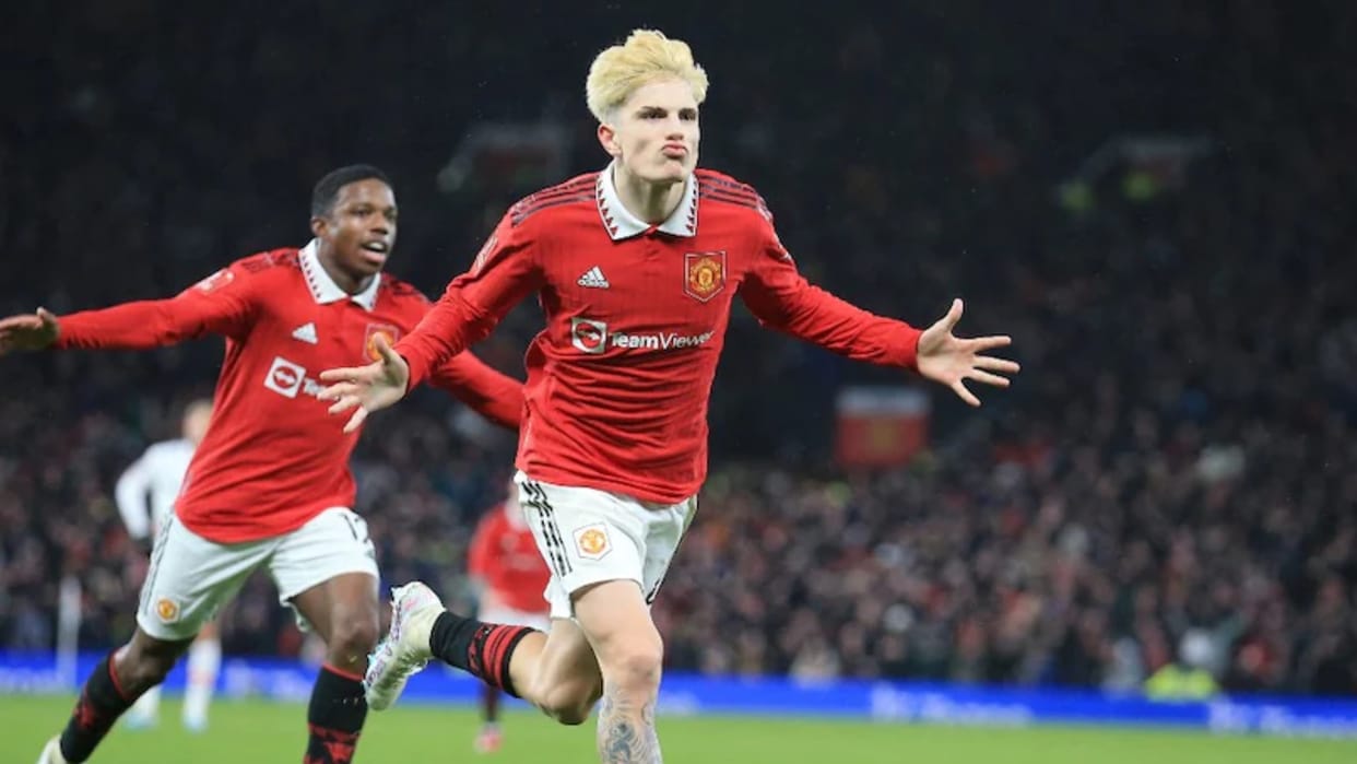Arsenal beat Everton in EPL MAN United IN FA Cup quarterfinals with last minute goal