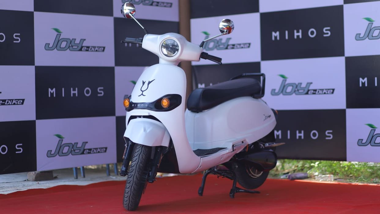 joy e bike mihos electric scooter first ride review, know features price quality and other details